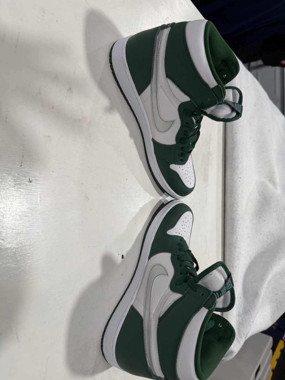 Nike Air Jordan 1 Mid White Green with Silver Swoosh - Picture 4 of 6
